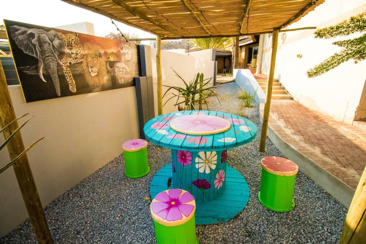 John-Lou'S One-Bedroom Apartment Windhoek Exterior foto
