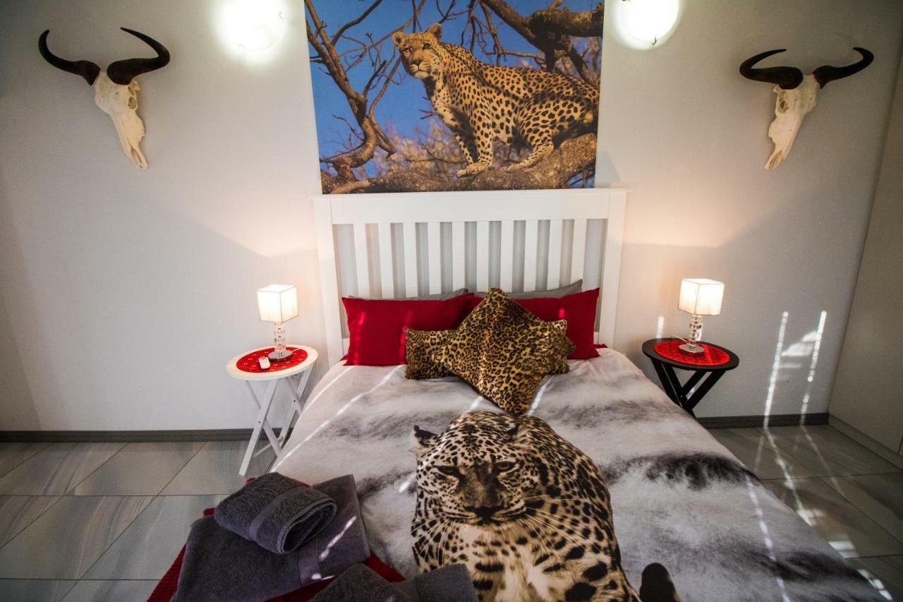 John-Lou'S One-Bedroom Apartment Windhoek Exterior foto